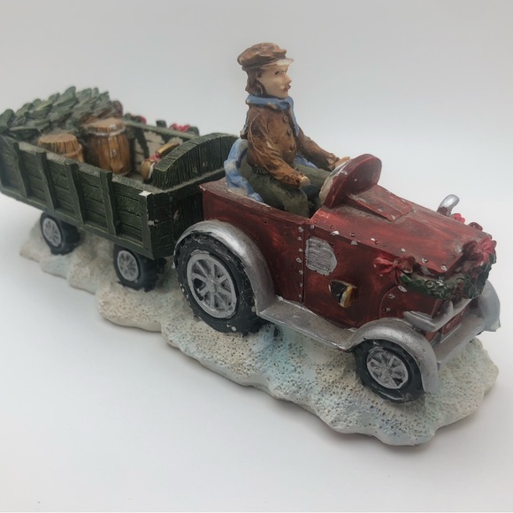 Vintage Christmas Hayride Tractor Figurine | Farm Decor | Removable Driver B37 - Picture 9 of 9